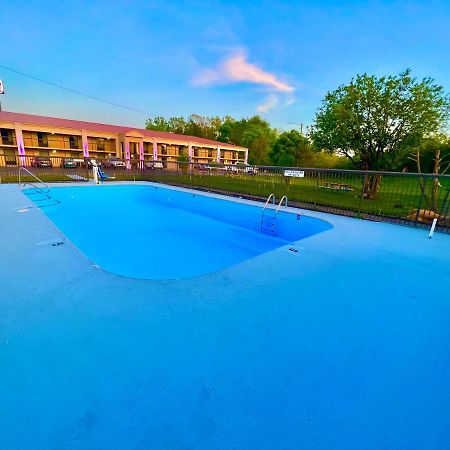 Days Inn By Wyndham Athens Extérieur photo