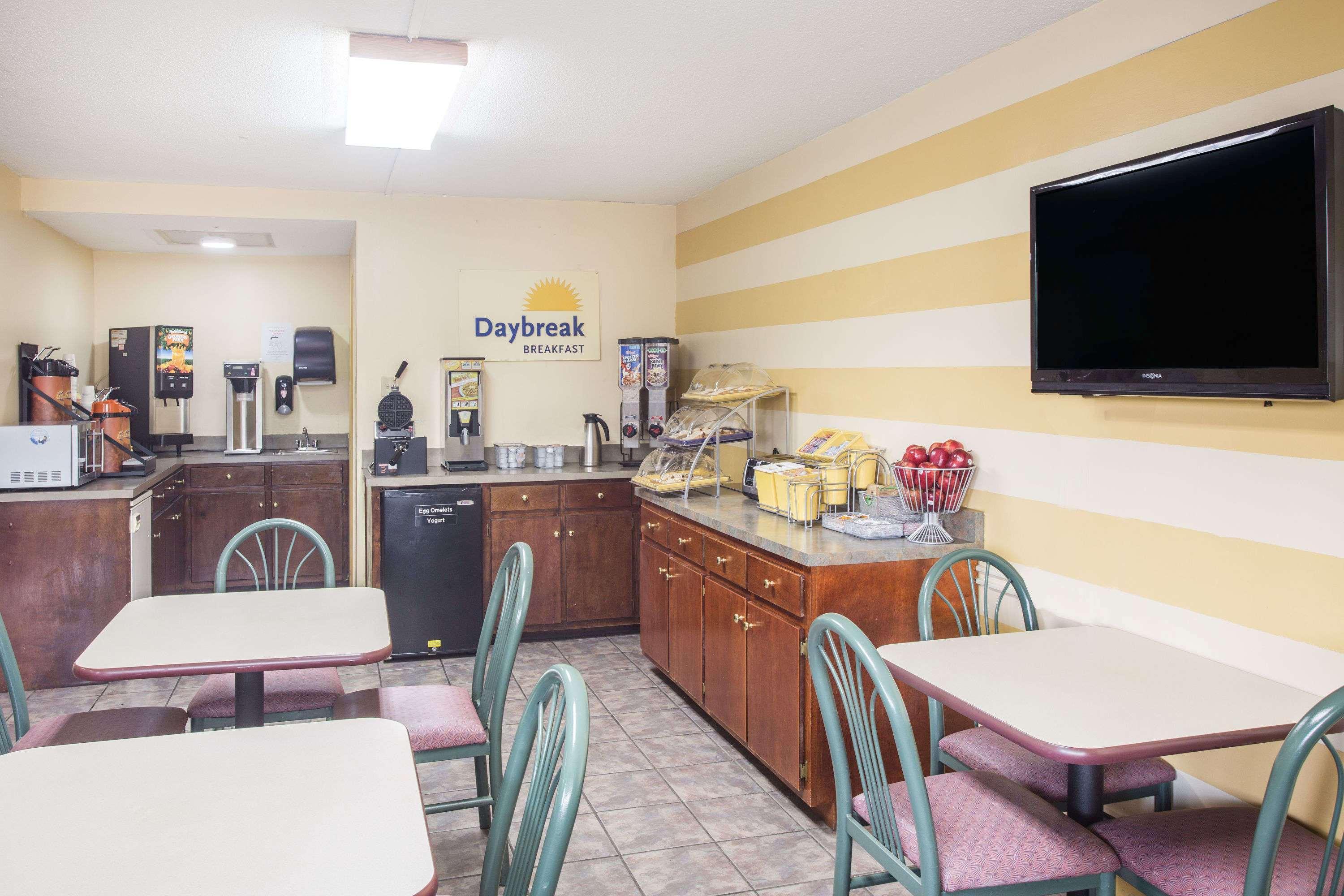 Days Inn By Wyndham Athens Extérieur photo