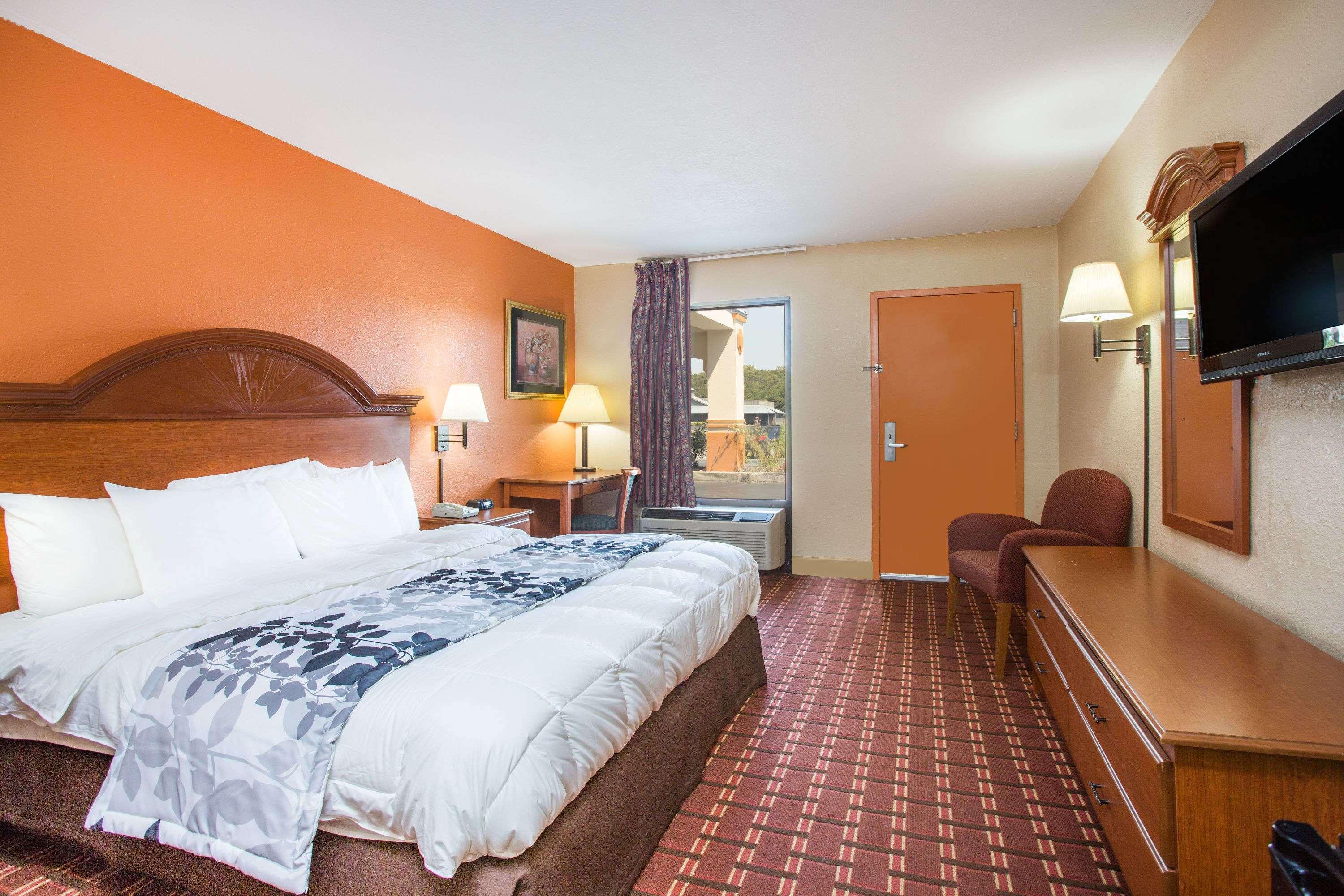 Days Inn By Wyndham Athens Extérieur photo