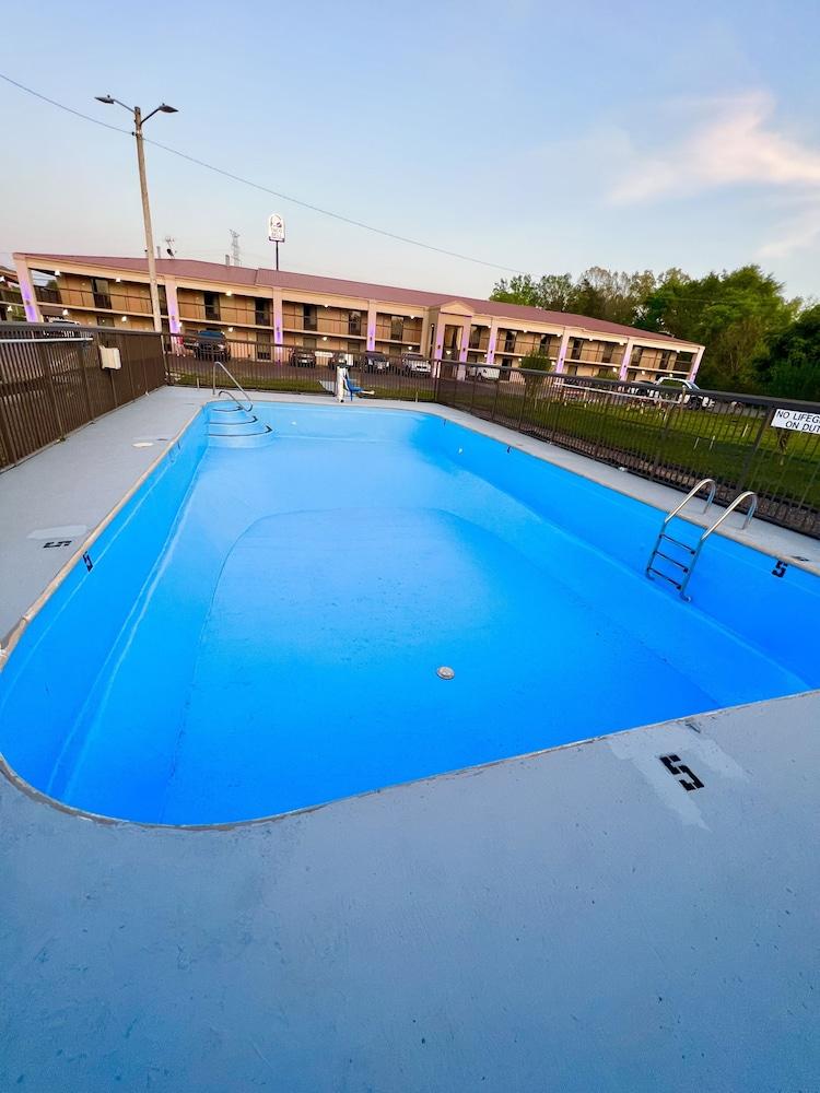 Days Inn By Wyndham Athens Extérieur photo